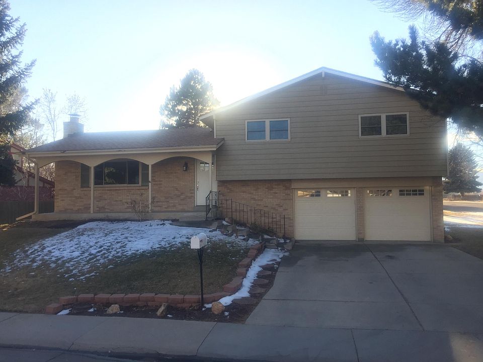 Awesome home in Arvada! Totally updated and ready to go!