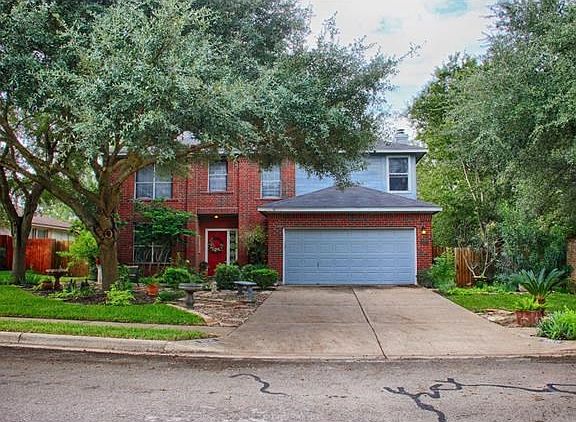 3rd image of 1210 Leah Ln
