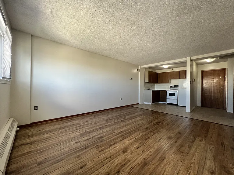 2249 Cornwall St — Photo 11