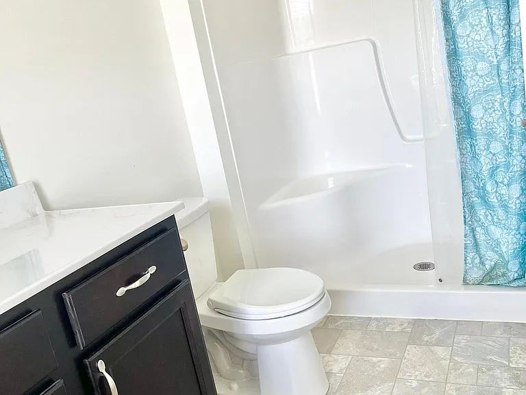 1748 Fairbank Ln — Photo 8