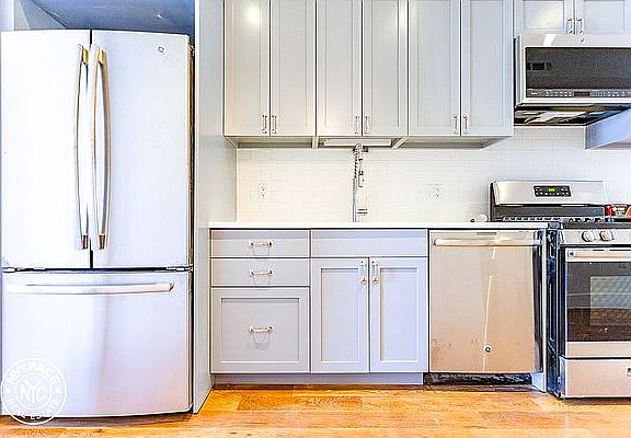 4th image of 303 Harman St #5P