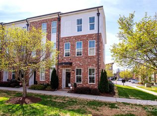 769 Seigle Point Dr, Charlotte, NC 28204