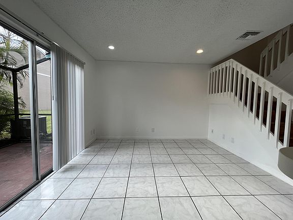 4th image of 1419 Sussex Dr