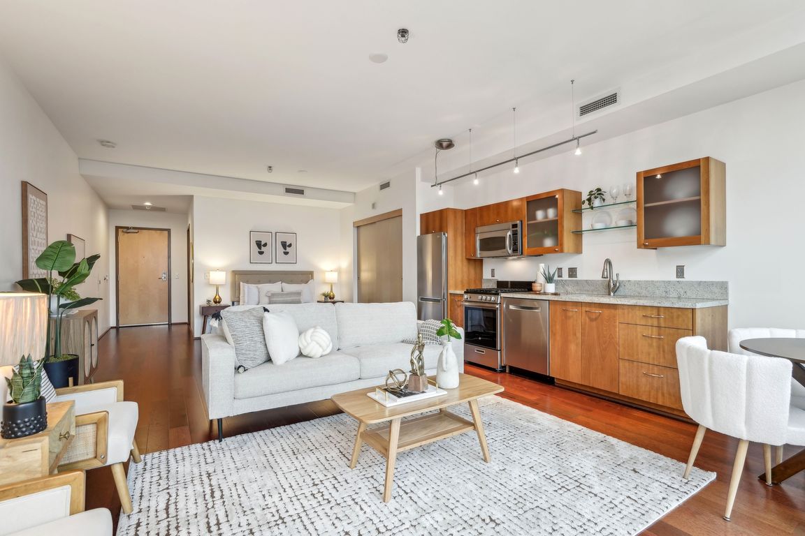 SW 10th Ave 614-001.jpg