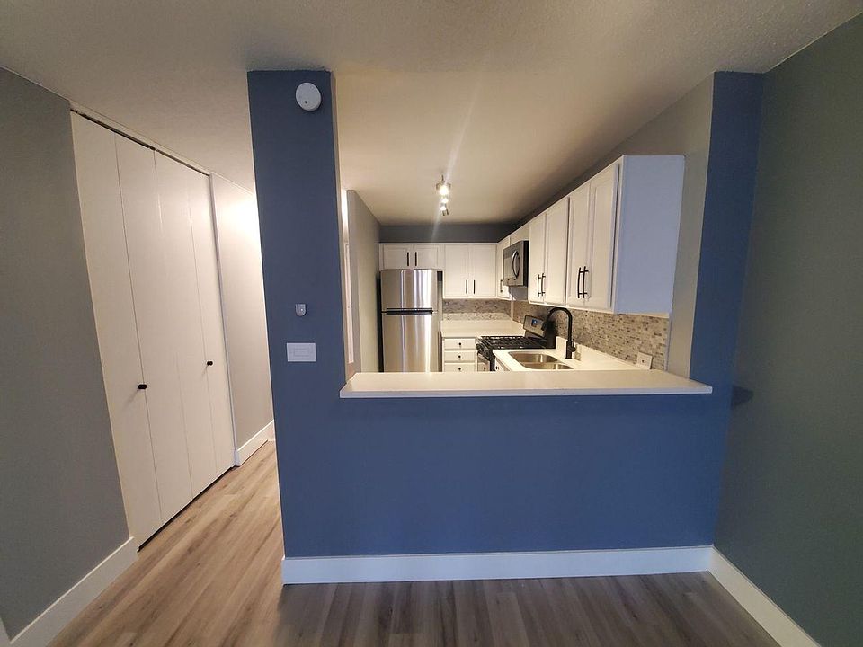1st image of 6700 S South Shore Dr APT 18K