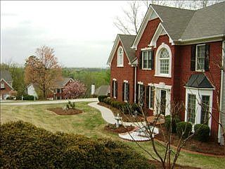 1st image of 3130 Swallow Dr NE