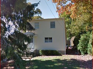 20 Hemlock Rd, Rocky Point, NY 11778