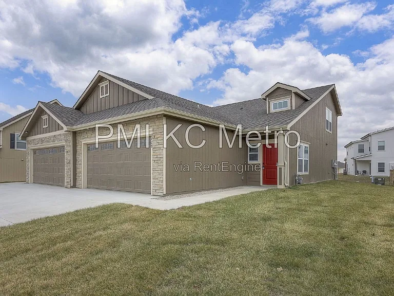 2709 Chasehire Dr — Photo 4