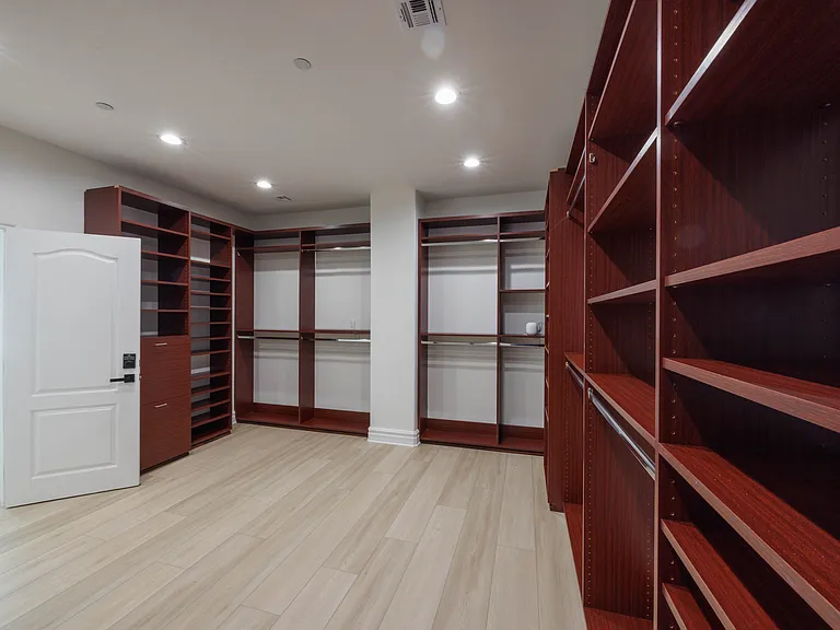 6029 Fairview Pl — Photo 84
