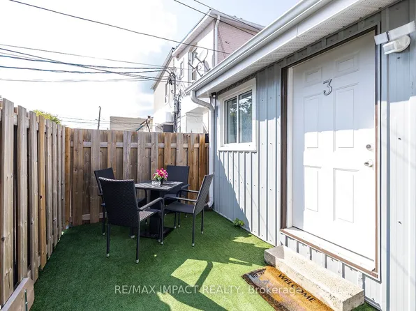 43.5 King St E, Clarington, ON L1C 1N4