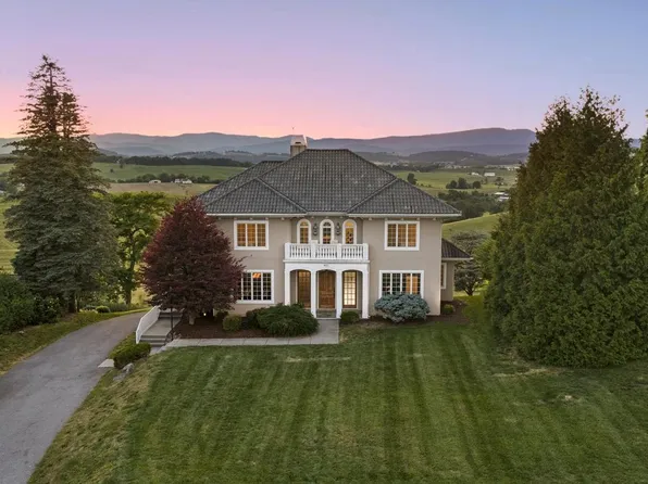 957 Summit Ave, Harrisonburg, VA 22802
