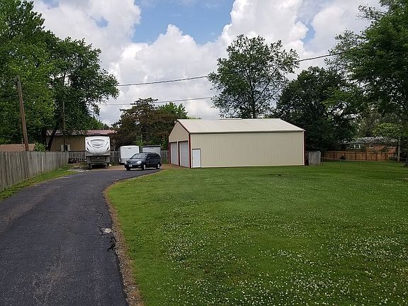 4th image of 5151 Caribee Dr