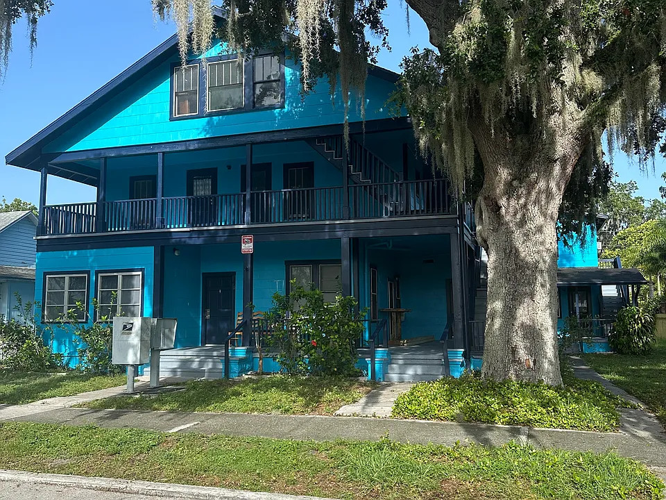 712 Florida Ave #6