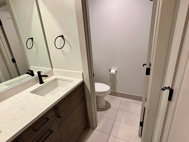 2nd full bath off the master