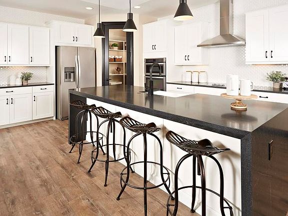 The Stella Kitchen Invites all Types of Family Gatherings and Get-Togethers