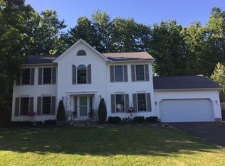 341 Deer Creek Trl, Cortland, OH
