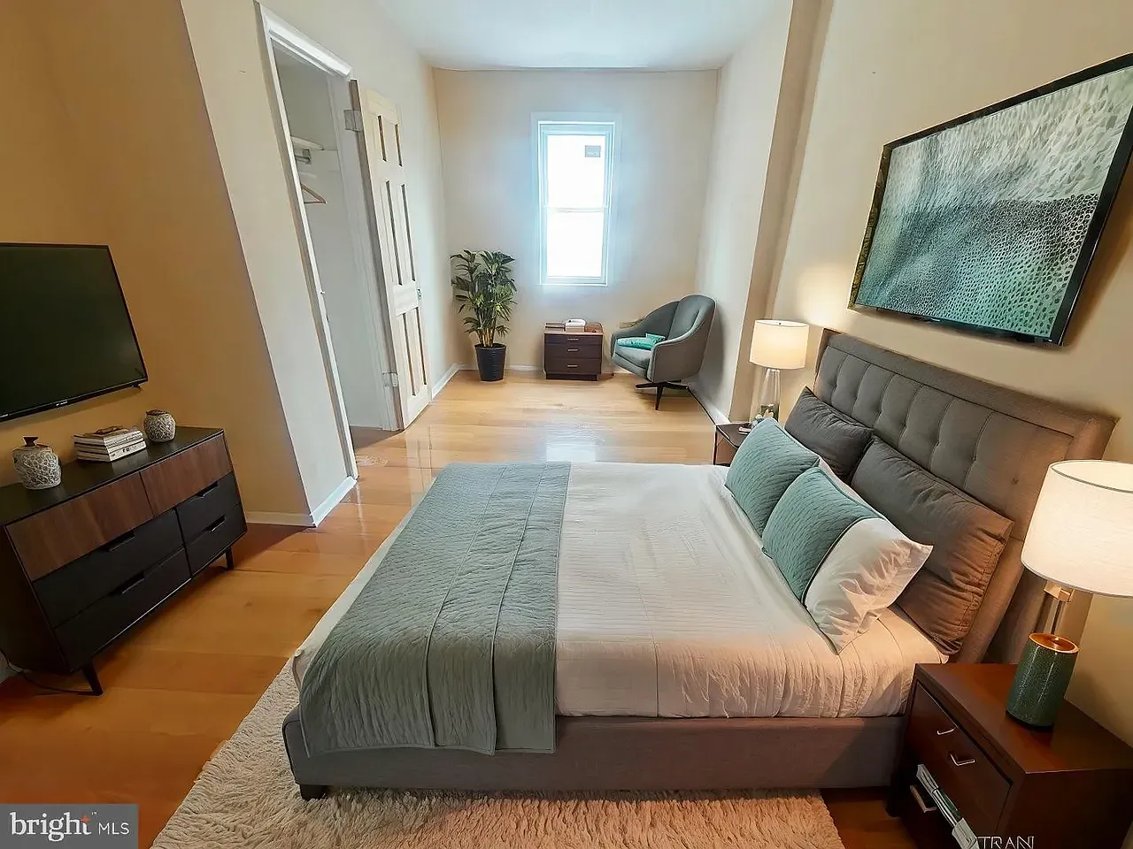 3 bed, 1350 sqft, $1,475 — Photo 4