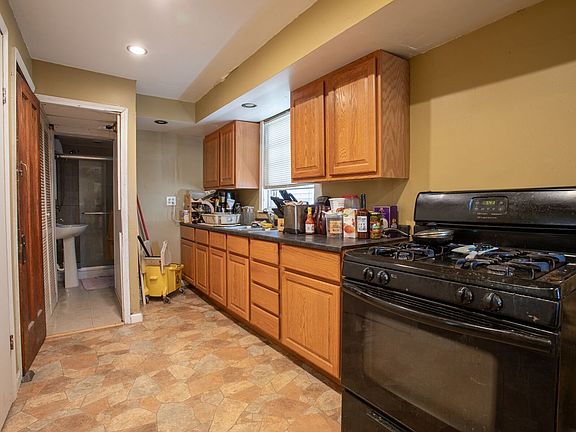 3rd image of 2129 N Kimball Ave
