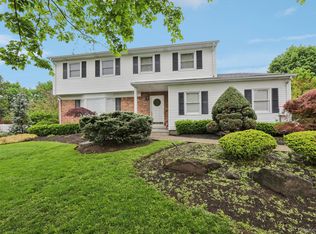 17 Oriole Rd, New City, NY 10956