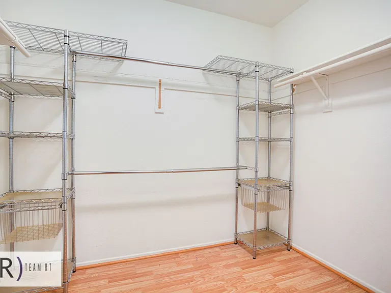 15984 Paul Ct — Photo 31