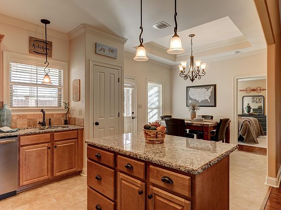 5th image of 419 Milton Estates Ln