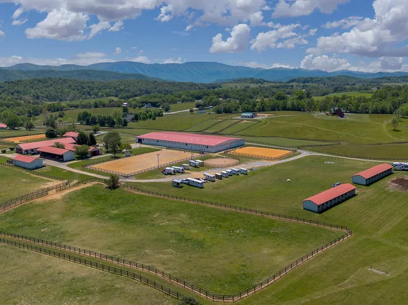 100 Equus Loop, Natural Bridge, VA 24578