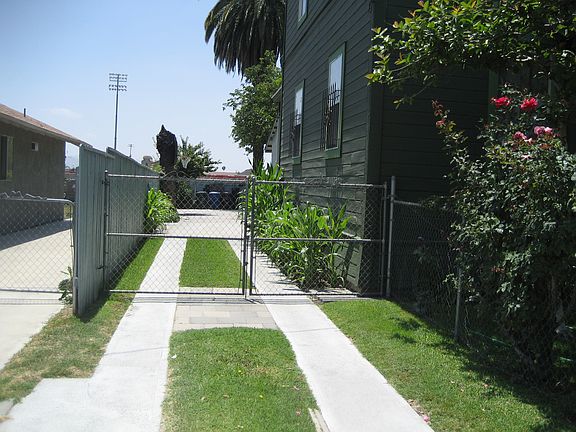 2nd image of 1149 W 5th St