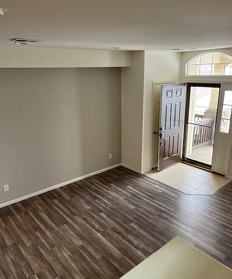 1437 Turnberry Dr — Photo 12
