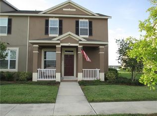 562 Juniper Springs Dr, Groveland, FL 34736