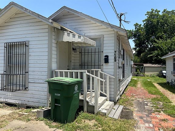 3rd image of 7109 Avenue O
