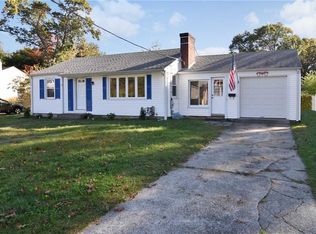 80 Dahlia St, Warwick, RI 02888