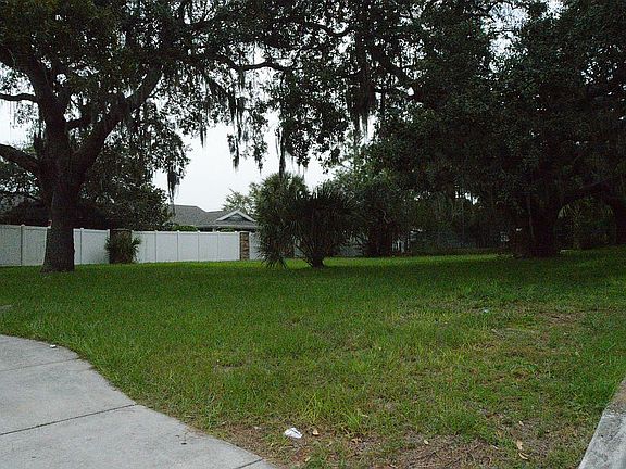 3rd image of 916 Beckett Way