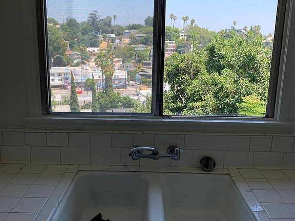 5th image of 3359 Descanso Dr APT 4