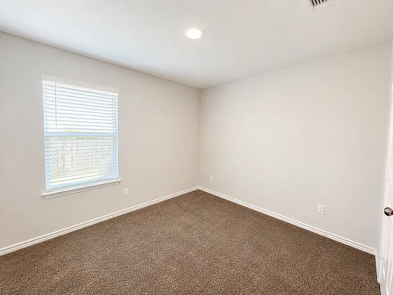 1706 Friesian Loop — Photo 25
