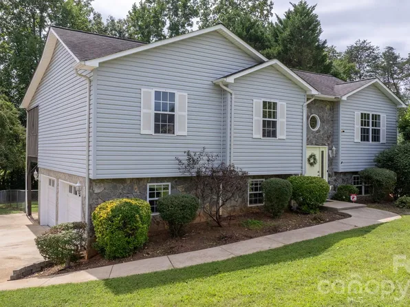 2103 Samanthas Wells Ln, Newton, NC 28658