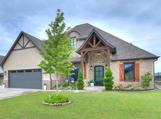 15709 James Thomas Ct, Edmond, OK 73013