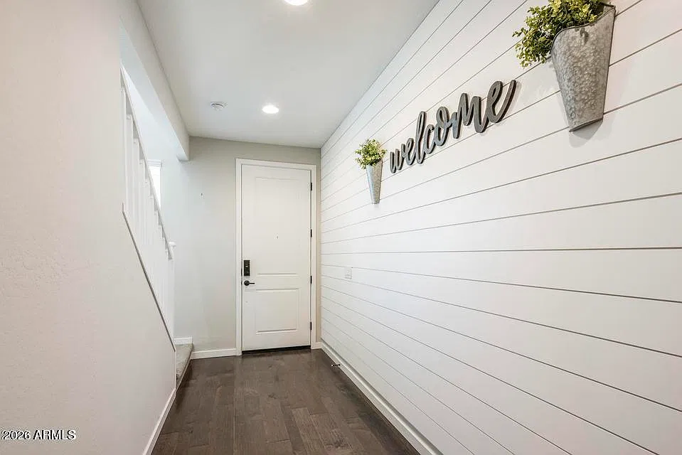 4 bed, 2.5 bath, 2612 sqft, $3,895 — Photo 3