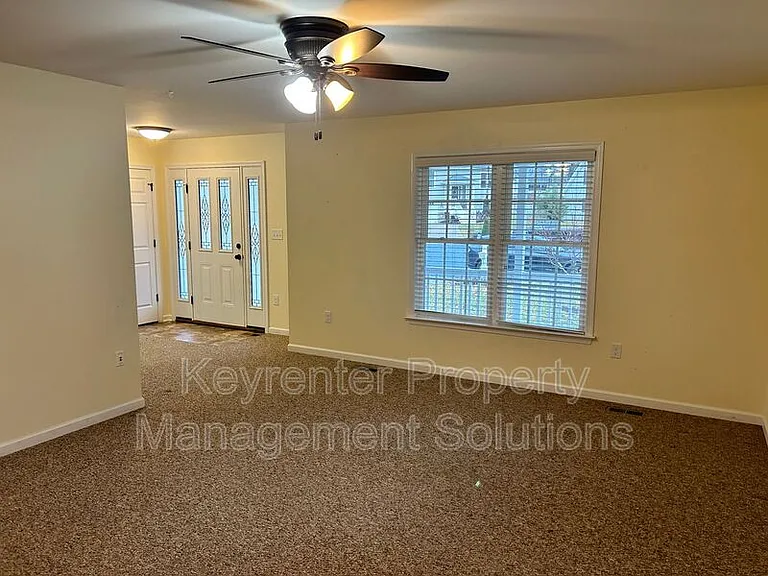 107 Oakstone Run — Photo 5