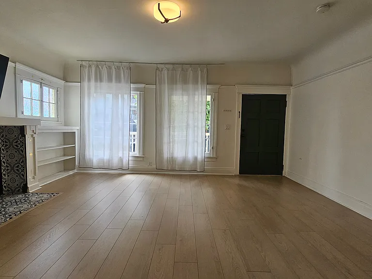 5615 La Mirada Ave — Photo 3