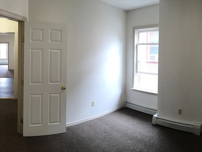 9-17 Webster St — Photo 3