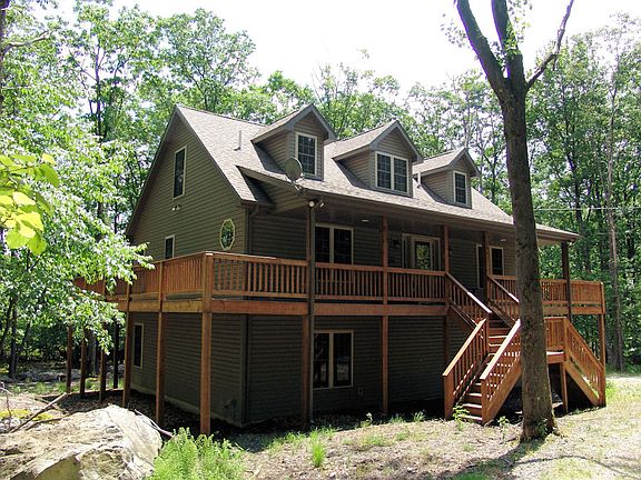 2nd image of 186 Day Lily Ct