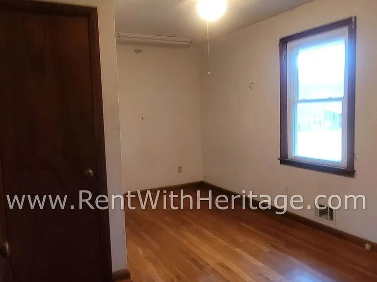5575 Burrus Rd — Photo 34
