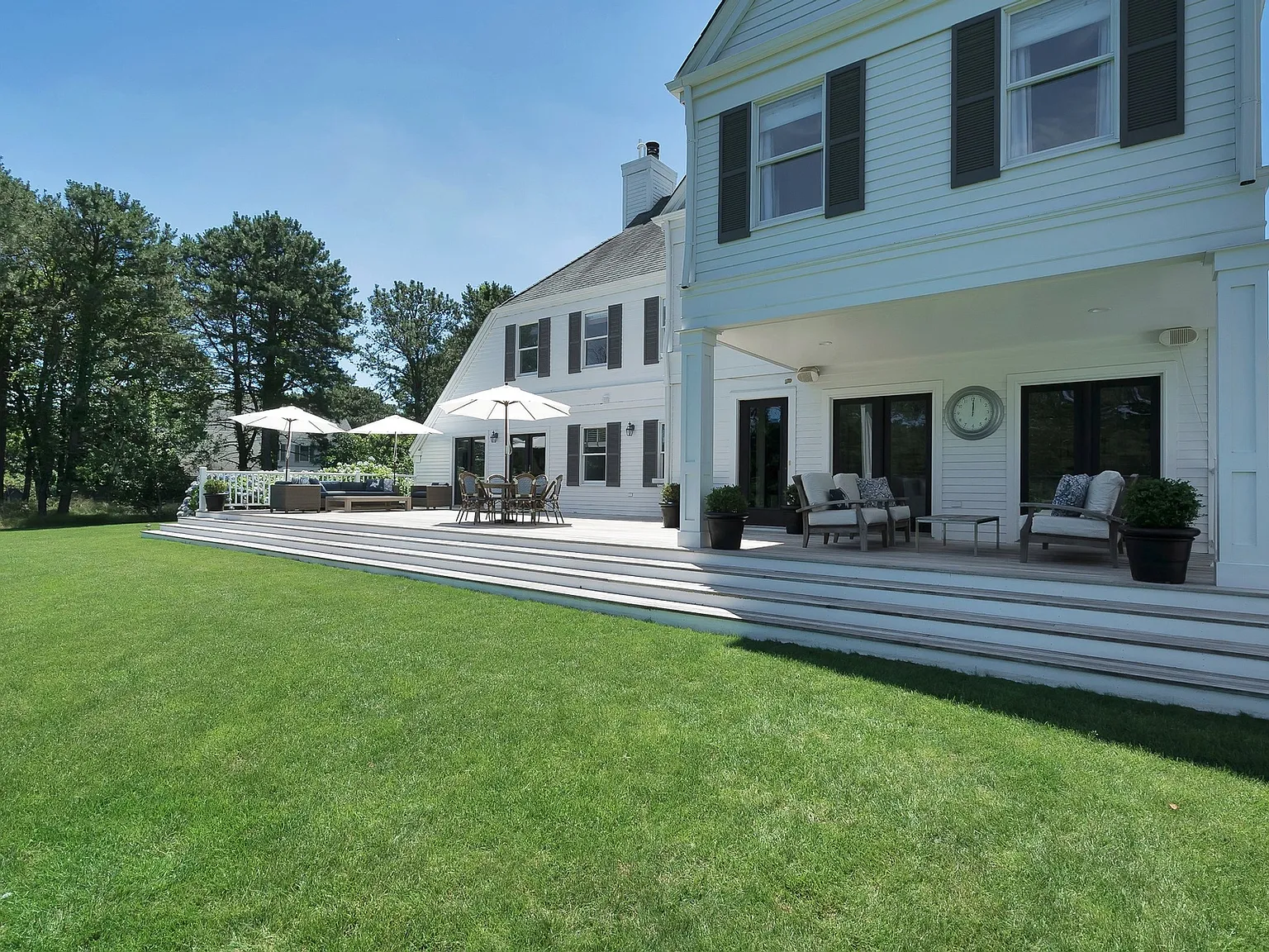 Great Outdoor Space — Photo 3