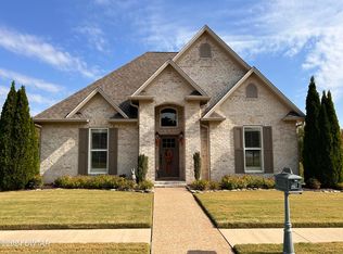 26 Hampton Pl, Dyersburg, TN 38024