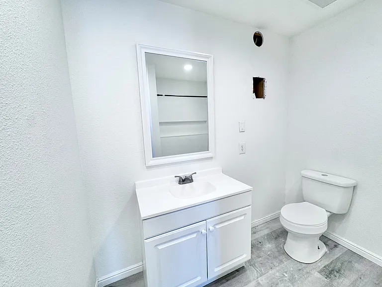 71 W 750 N — Photo 17