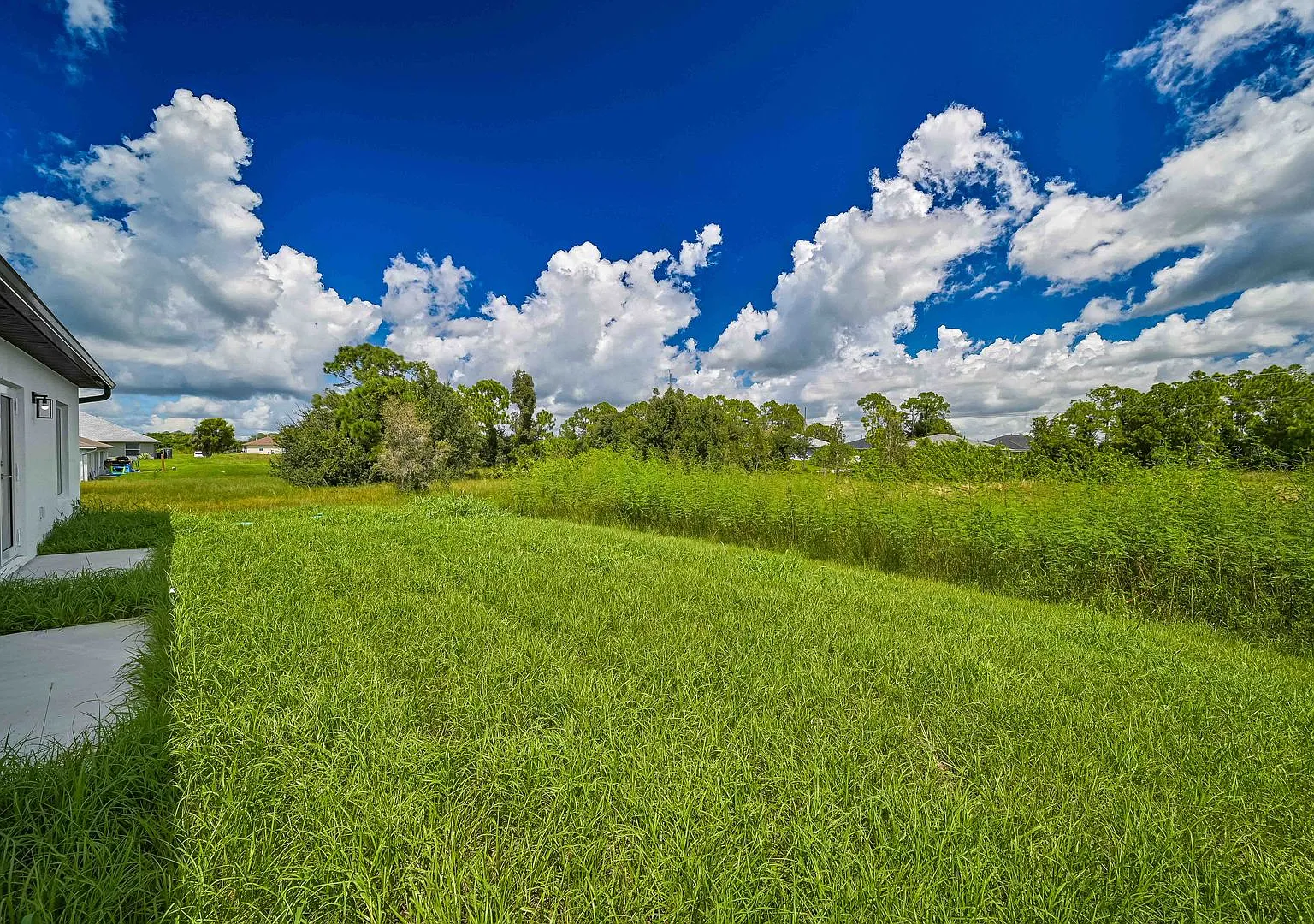 Now Available - New Construction Duplex In Lehigh Acres — Photo 4