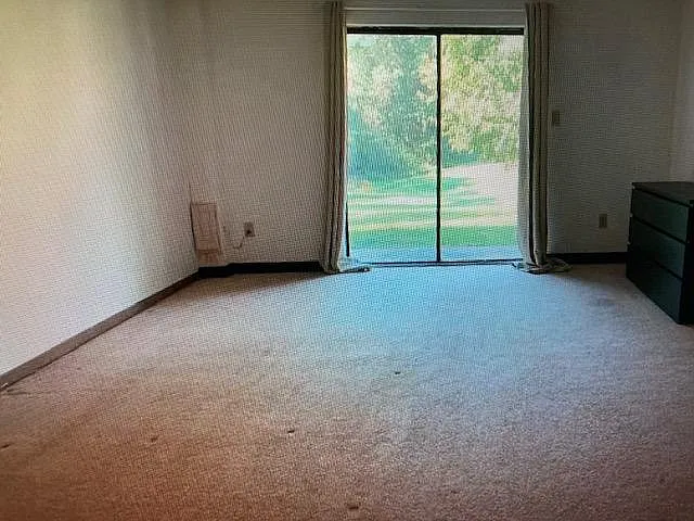 2372 S Henderson St — Photo 9