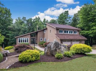 65 Anvil Dr, Avon, CT 06001