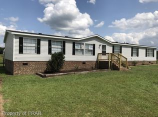 120 Willow Oaks Dr, Spring Lake, NC 28390