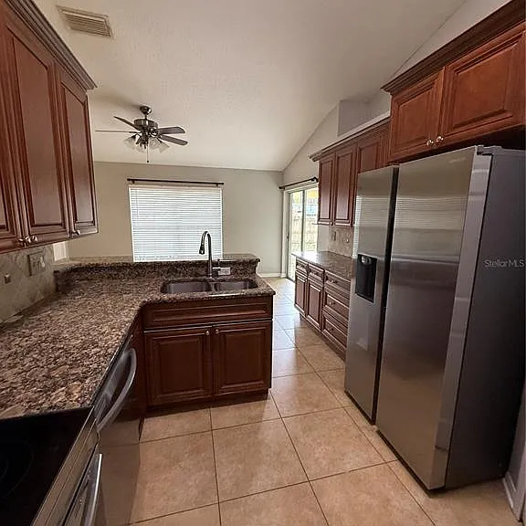 17802 Jefferson St — Photo 11
